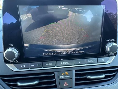 Used 2025 Nissan Altima 2.5 SR image 30