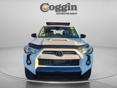 Used 2021 Toyota 4Runner Venture image 8