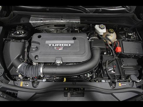 Used 2022 Cadillac XT4 Premium Luxury w/ Technology Package AWD/4WD image 23