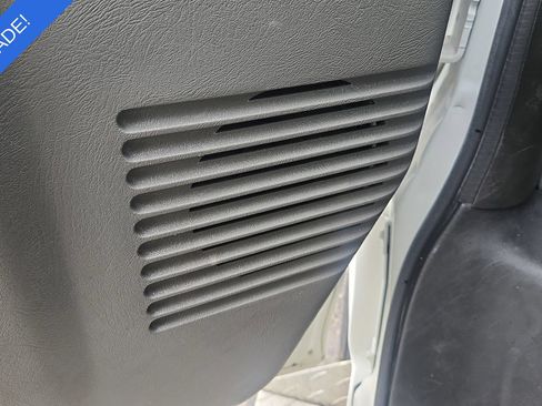 Used 2012 Chevrolet Express 2500 RWD image 11