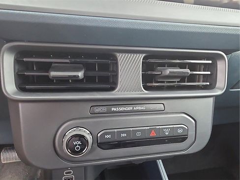 New 2025 Ford Maverick XL w/ Equipment Group 102A image 13