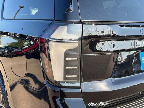 New 2026 Chevrolet Suburban High Country w/ Sun And Tow Package image 14