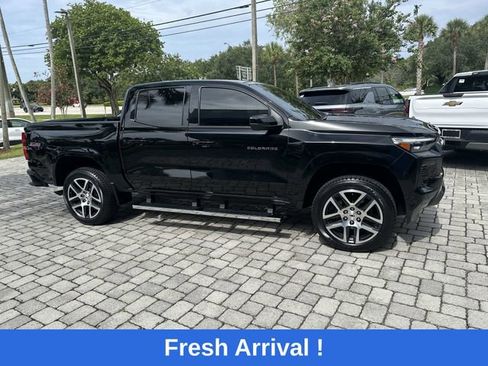 Used 2023 Chevrolet Colorado Z71 w/ Z71 Convenience Package 2 AWD/4WD image 15