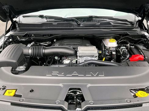 New 2026 RAM 1500 4x4 Crew Cab image 36