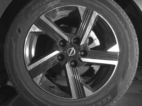 Used 2025 Nissan Sentra SV image 14