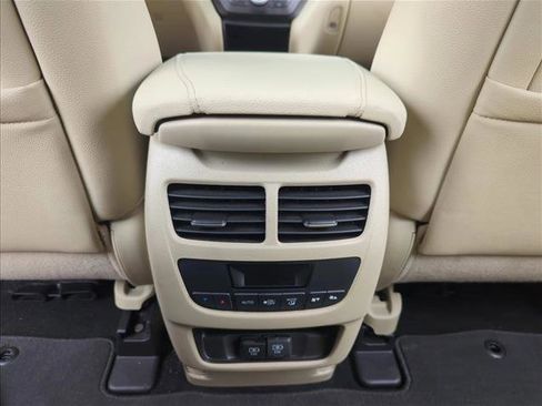 Used 2020 Acura MDX FWD image 16
