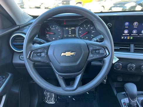 Used 2024 Chevrolet Trax LS w/ Driver Confidence Package image 25