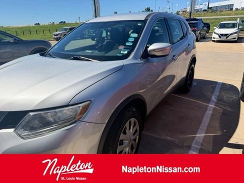Used 2015 Nissan Rogue S AWD/4WD image 1