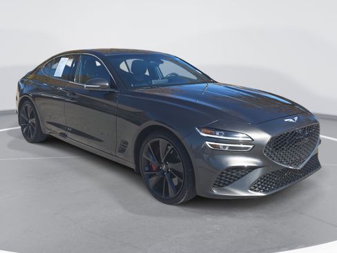 Used 2023 Genesis G70 3.3T w/ Sport Prestige Package image 3