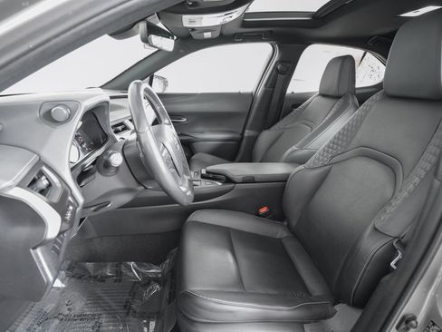 Certified 2020 Lexus UX 200 Premium SUV image 9