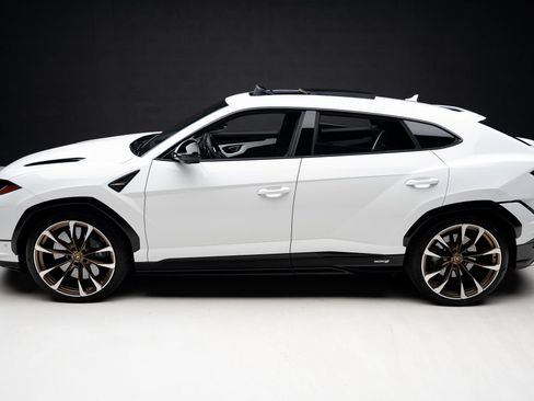 Used 2024 Lamborghini Urus S AWD/4WD image 16