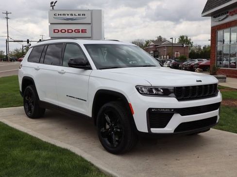Used 2026 Jeep Grand Cherokee L Limited AWD/4WD image 3