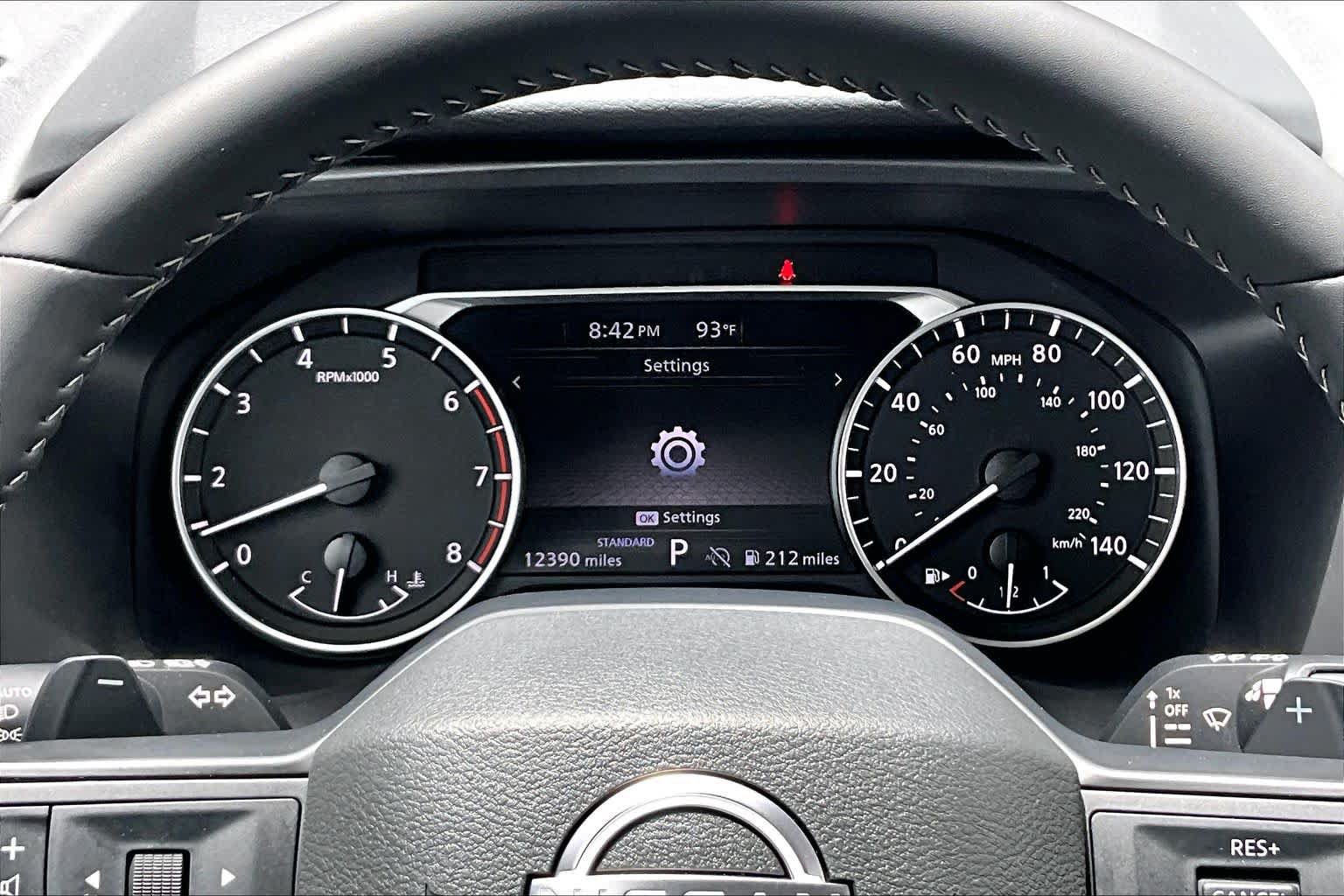 Certified 2026 Nissan Rogue SV FWD image 25