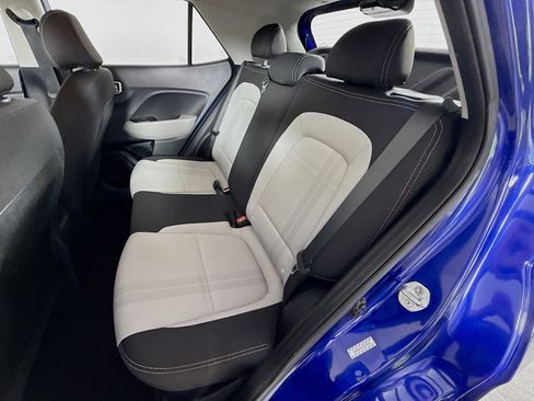 Used 2023 Hyundai Venue SEL w/ Cargo Package FWD image 28