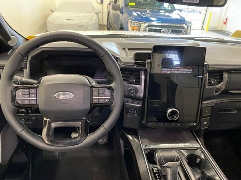 New 2023 Ford F150 Lightning Platinum image 18