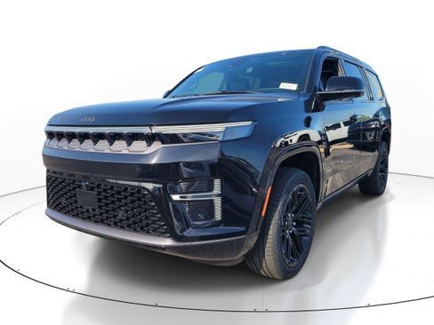 New 2026 Jeep Grand Wagoneer Limited AWD/4WD image 4