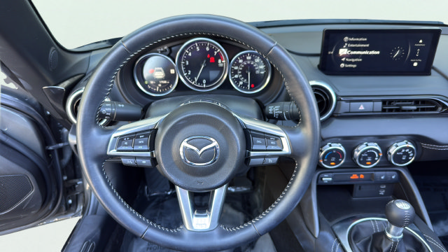 Used 2024 MAZDA MX-5 Miata RF Grand Touring RWD image 20