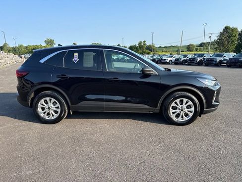 Used 2023 Ford Escape Active w/ Tech Pack #1 AWD/4WD image 6