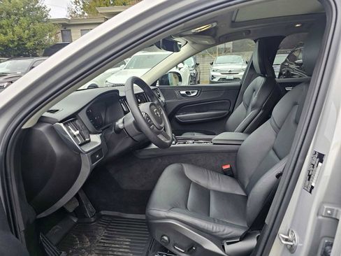 Certified 2025 Volvo XC60 B5 Core w/ Protection Package Premier AWD/4WD image 16