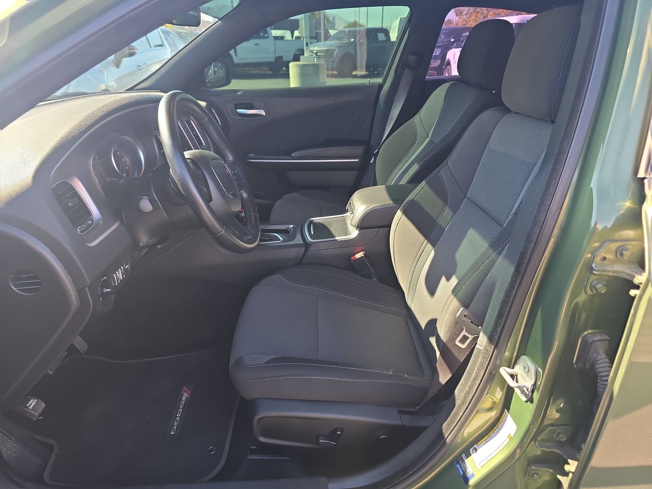 Used 2020 Dodge Charger SXT RWD image 17