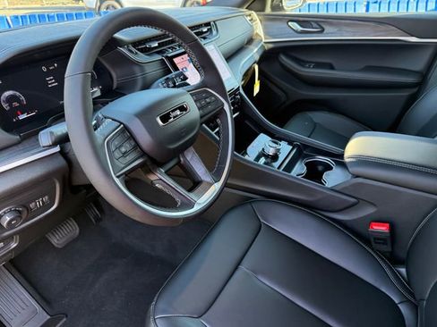 New 2025 Jeep Grand Cherokee Limited image 20
