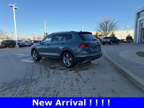 Used 2021 Volkswagen Tiguan SEL w/ 3-Row Tiguan MDO Package image 3