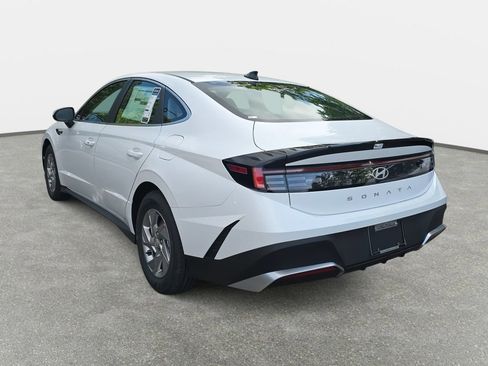 New 2026 Hyundai Sonata SE FWD image 7