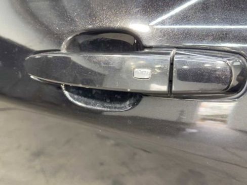 Used 2018 Chevrolet Equinox LS FWD image 11