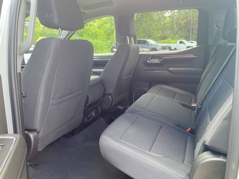 Used 2023 Chevrolet Silverado 1500 LT AWD/4WD image 17