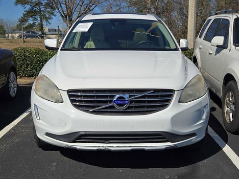 Used 2016 Volvo XC60 T5 Premier image 2