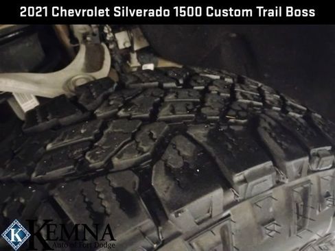 Used 2021 Chevrolet Silverado 1500 Custom Trail Boss image 29