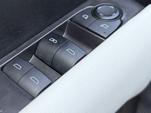 Used 2024 GMC Canyon AT4X w/ AT4X AEV Edition AWD/4WD image 5
