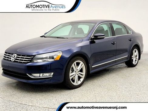 Used 2015 Volkswagen Passat TDI SEL Premium image 1