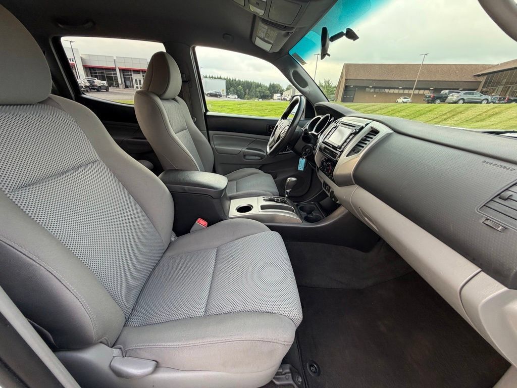 Used 2015 Toyota Tacoma 4x4 Double Cab w/ TRD Sport Package image 36
