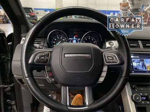 Used 2016 Land Rover Range Rover Evoque SE image 21