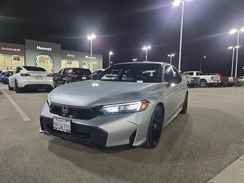 Used 2025 Honda Civic Sport image 4