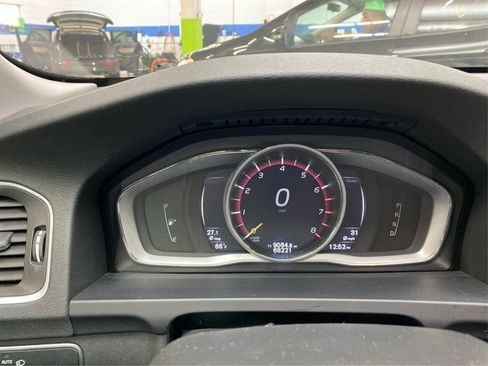 Used 2018 Volvo S60 T5 Dynamic w/ Vision Package image 21