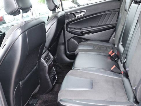 Used 2016 Ford Edge Sport w/ Equipment Group 401A AWD/4WD image 17