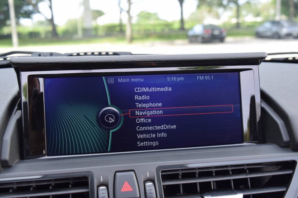Used 2014 BMW Z4 sDrive35is RWD image 63