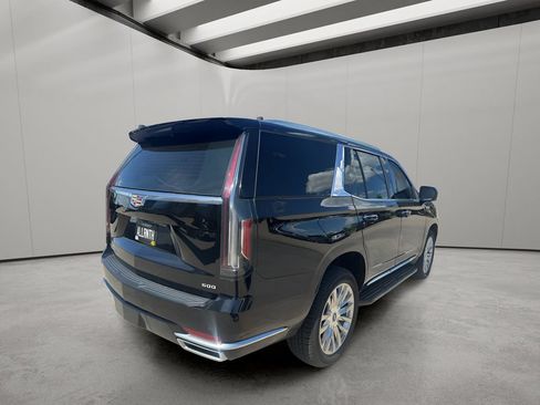 Used 2023 Cadillac Escalade Premium Luxury AWD/4WD image 5