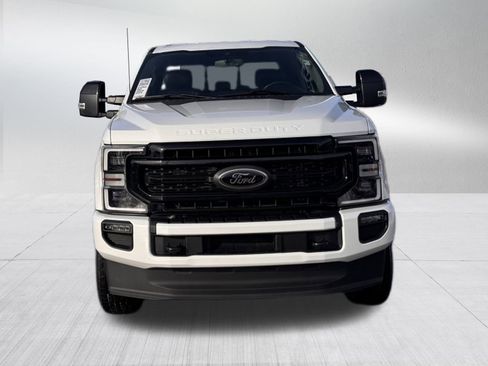 Used 2021 Ford F350 Lariat image 2