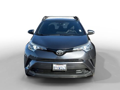 Used 2018 Toyota C-HR XLE image 8