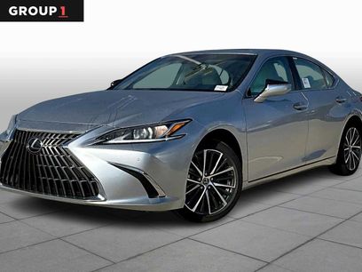 New 2025 Lexus ES 350 w/ Premium Package