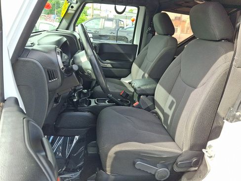 Used 2016 Jeep Wrangler Sport AWD/4WD image 15