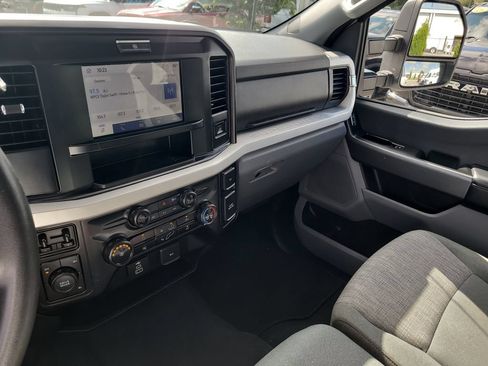 Used 2025 Ford F250 XLT AWD/4WD image 23