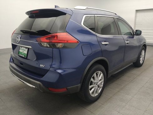 Used 2017 Nissan Rogue SV FWD image 9