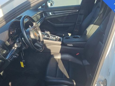 Used 2022 Porsche Panamera Platinum Edition image 4