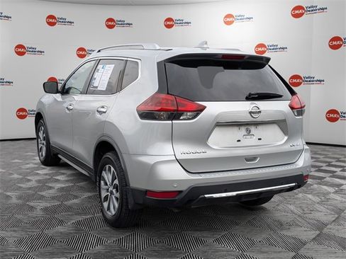 Used 2019 Nissan Rogue SV image 7