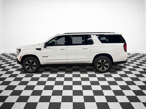 New 2026 GMC Yukon XL AT4 Ultimate AWD/4WD image 5