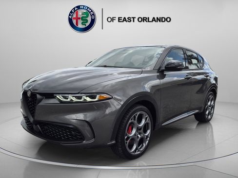Used 2024 Alfa Romeo Tonale Veloce w/ Active Assist Package AWD/4WD image 3